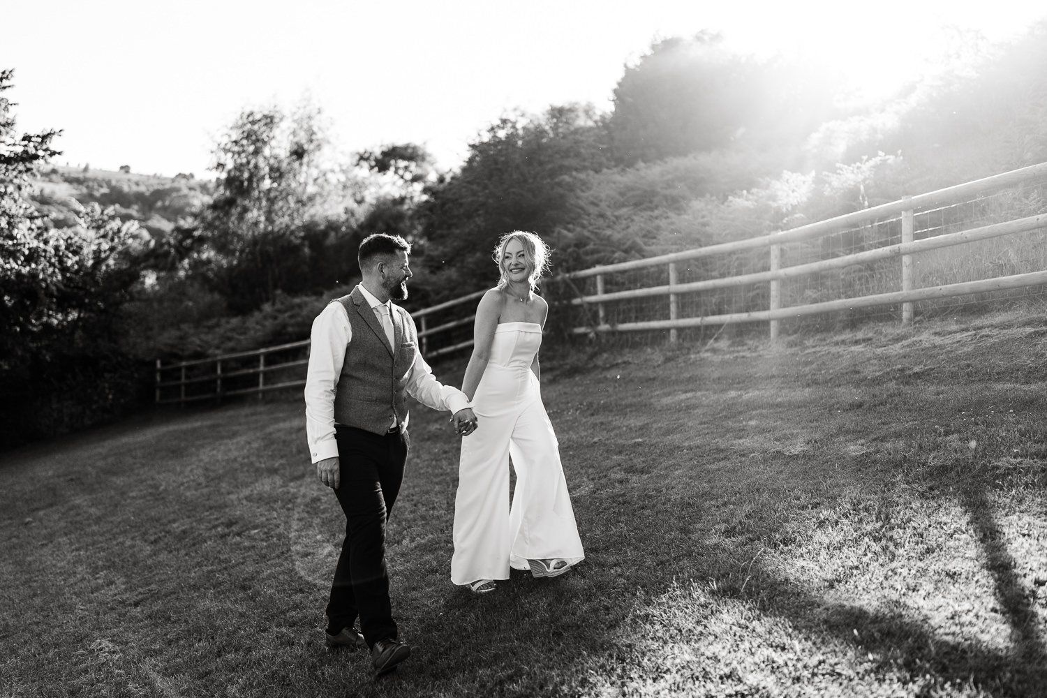 HUW SAM SUGARLOAF BARN WEDDING 027 HUW SAM SUGARLOAF BARN WEDDING 027